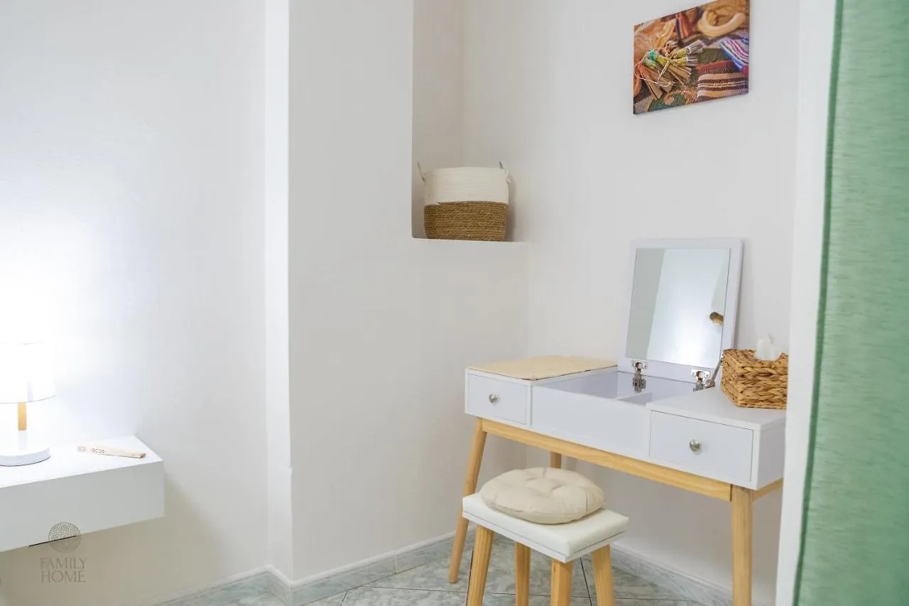 Family Home Quartu SantʼElena 0*,